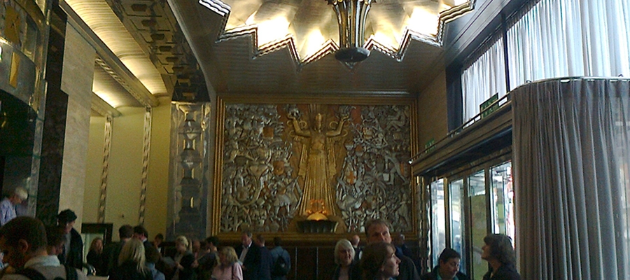 Large slideshow picture at the top of the page - picture 4